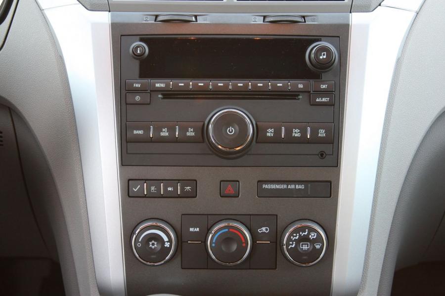  Chevrolet Traverse LT 2009 года  (фото 12 из 37)